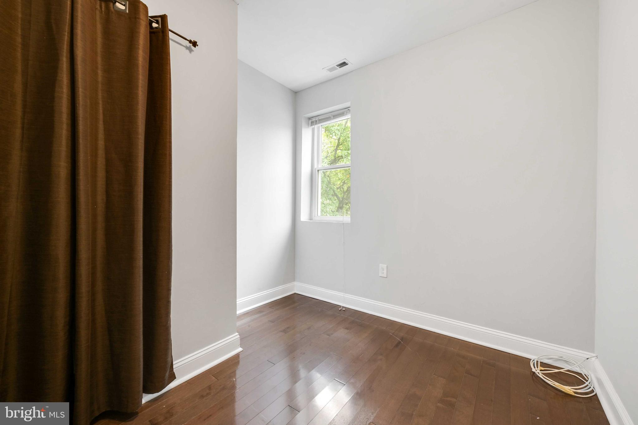 CHARLES VILLAGE - Residential