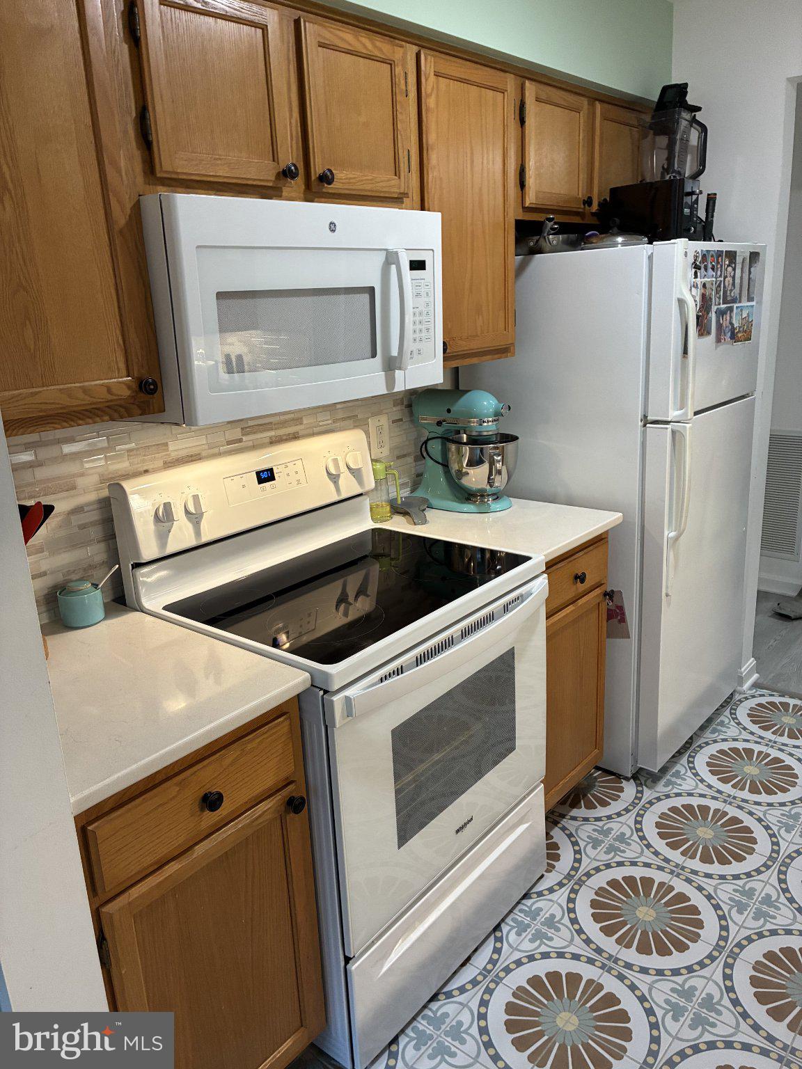 3815 SUNNYFIELD COURT 1C