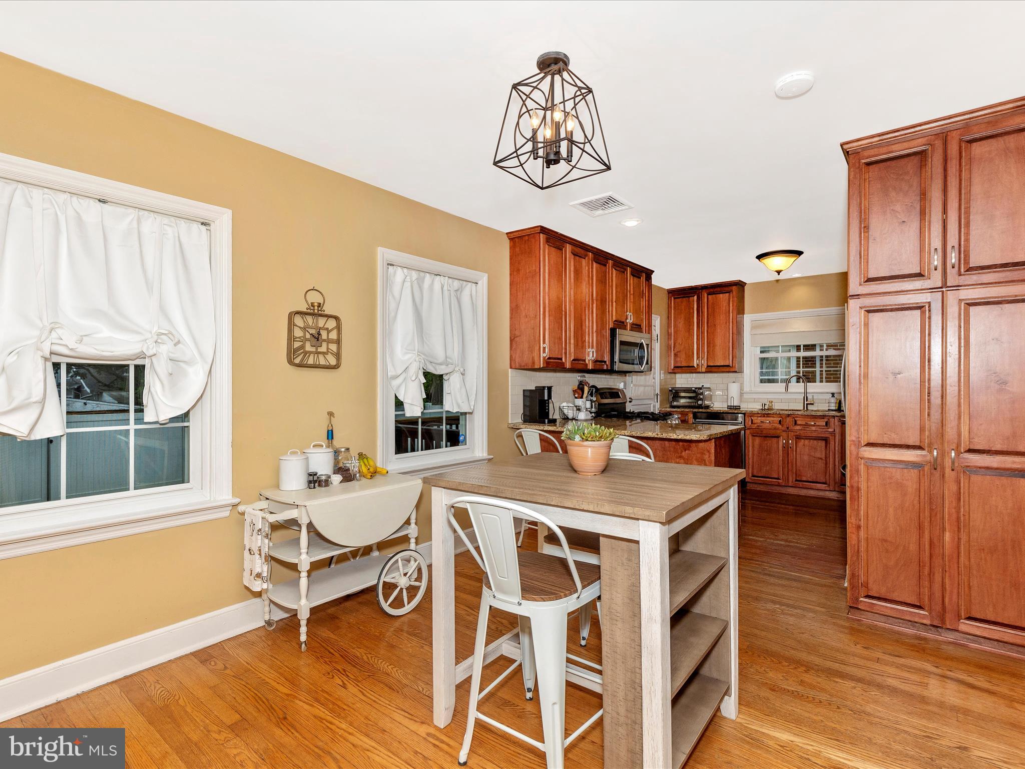 NORTH END - Residential