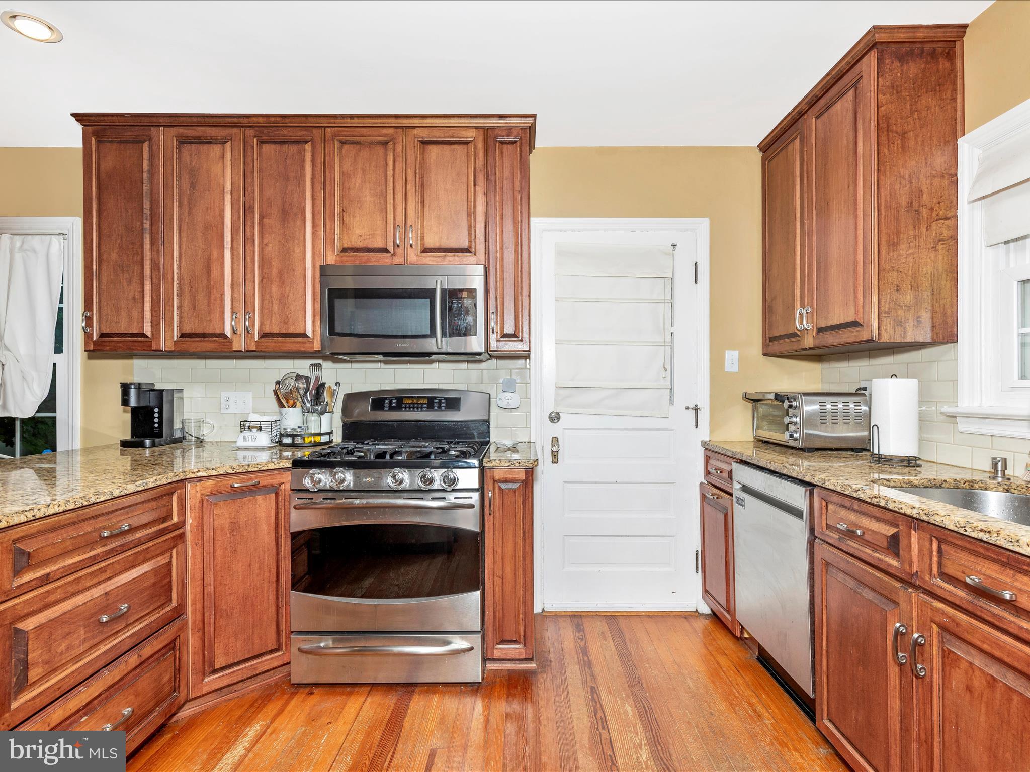 NORTH END - Residential