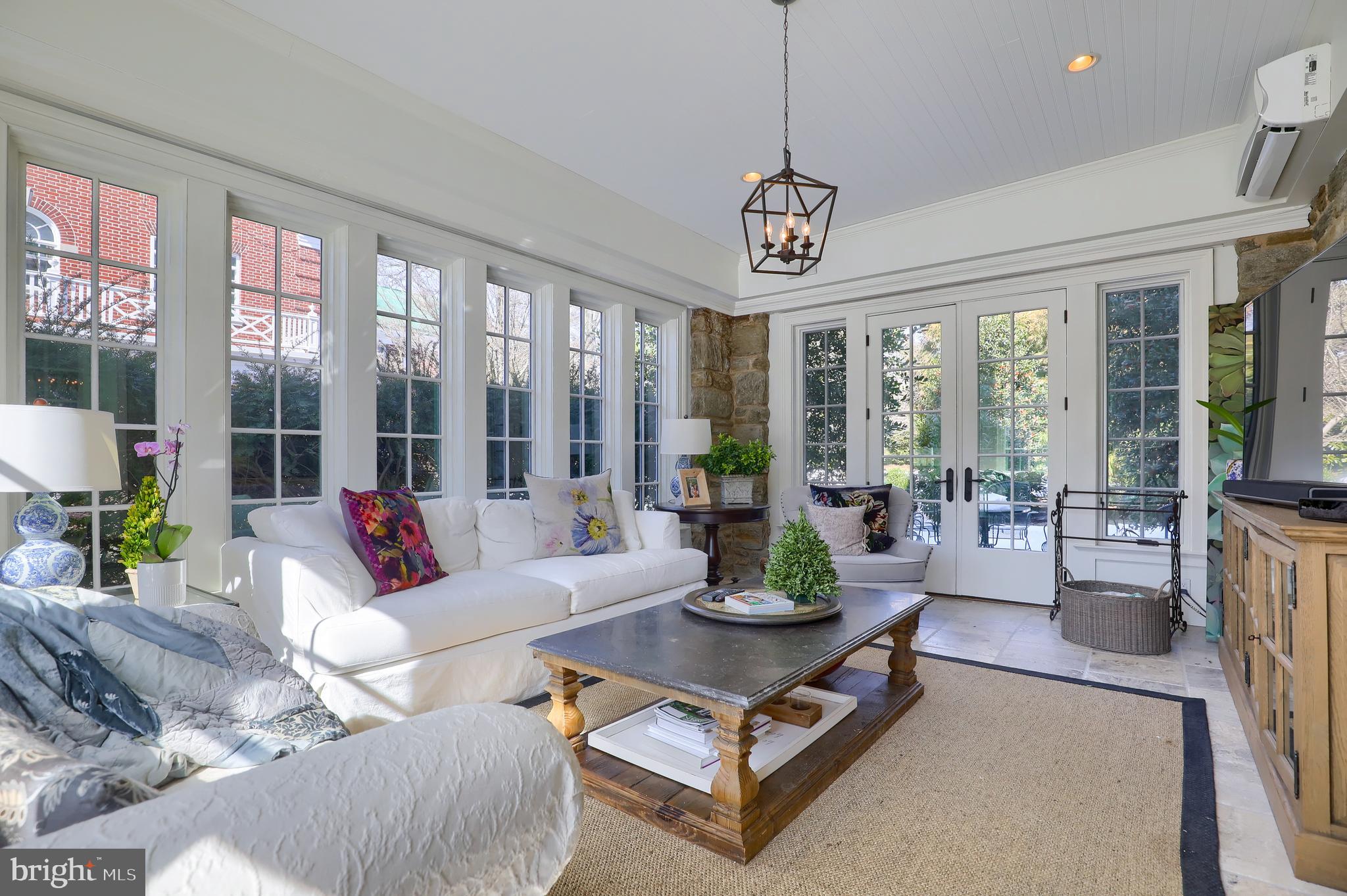 SCHOOL LANE HILLS - Residential