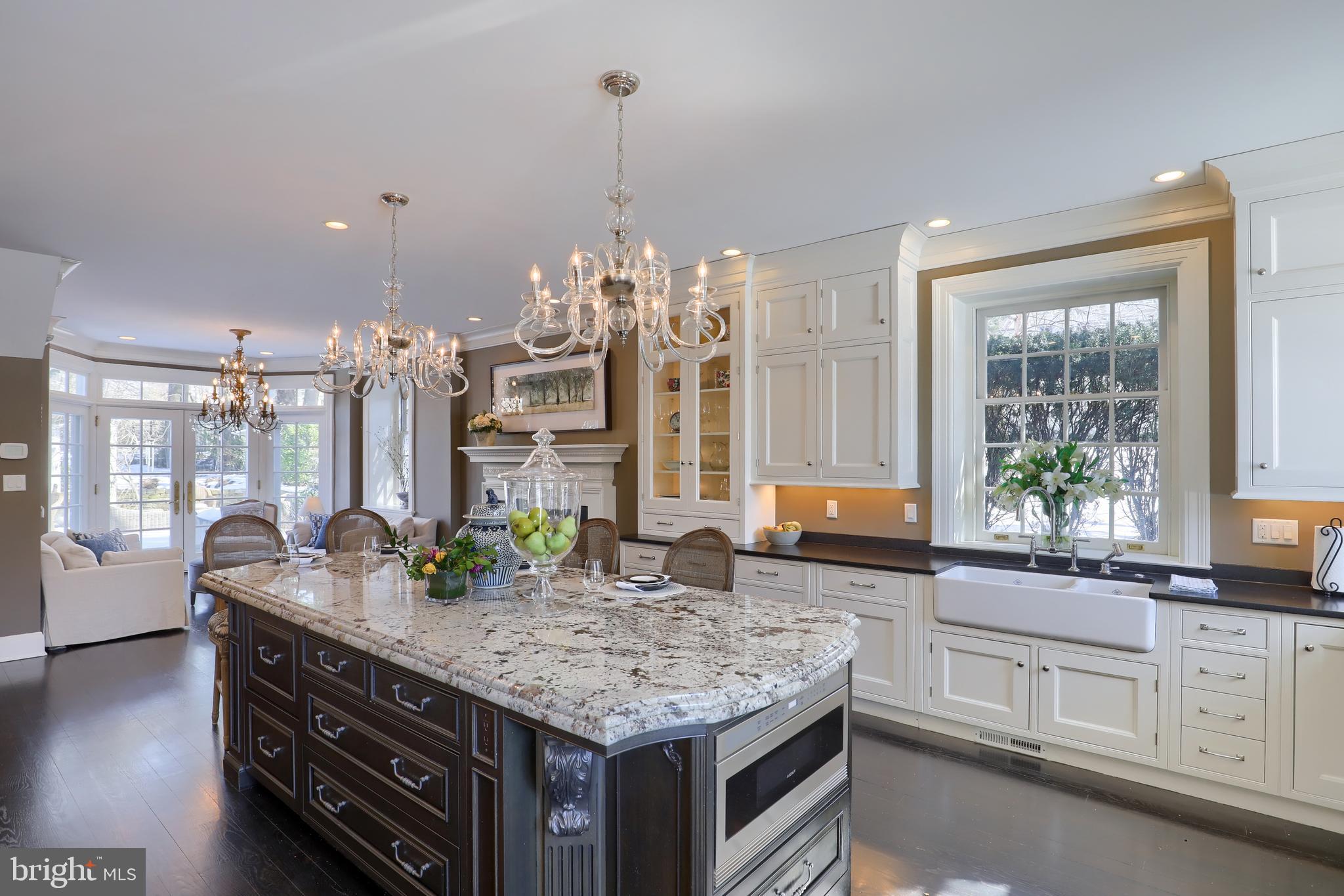 SCHOOL LANE HILLS - Residential