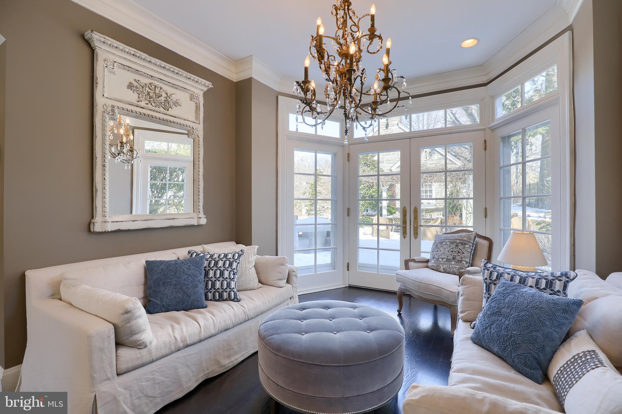 SCHOOL LANE HILLS - Residential