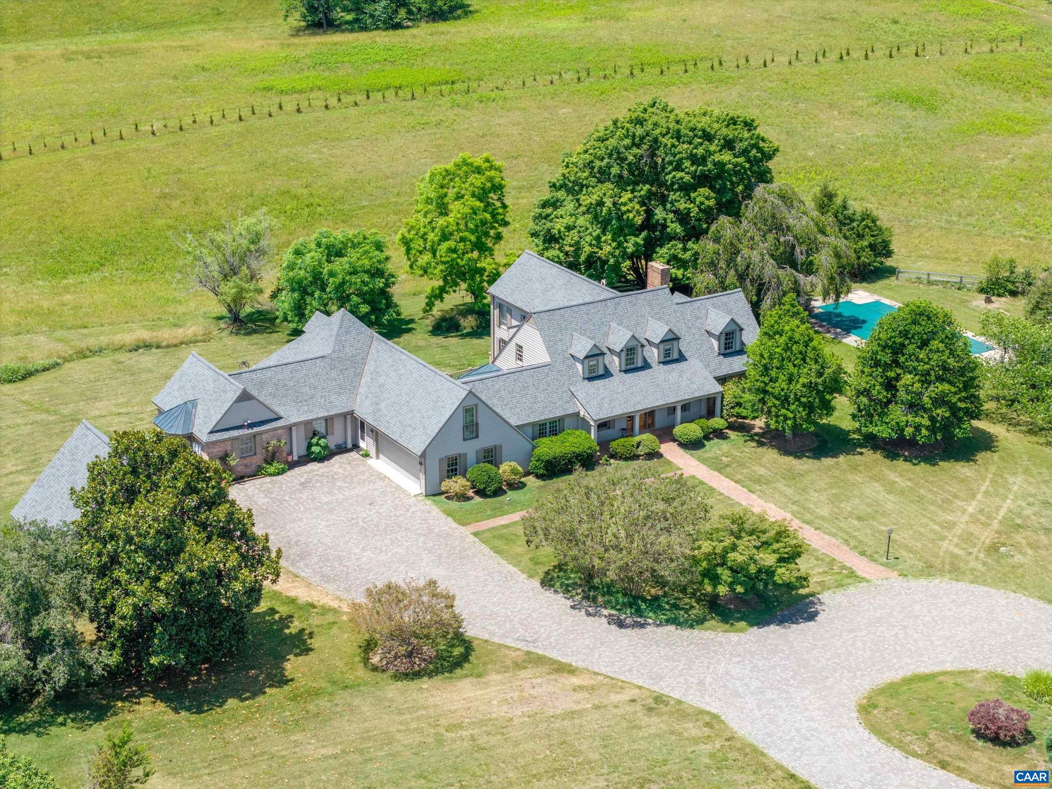 546 THREE POND LN