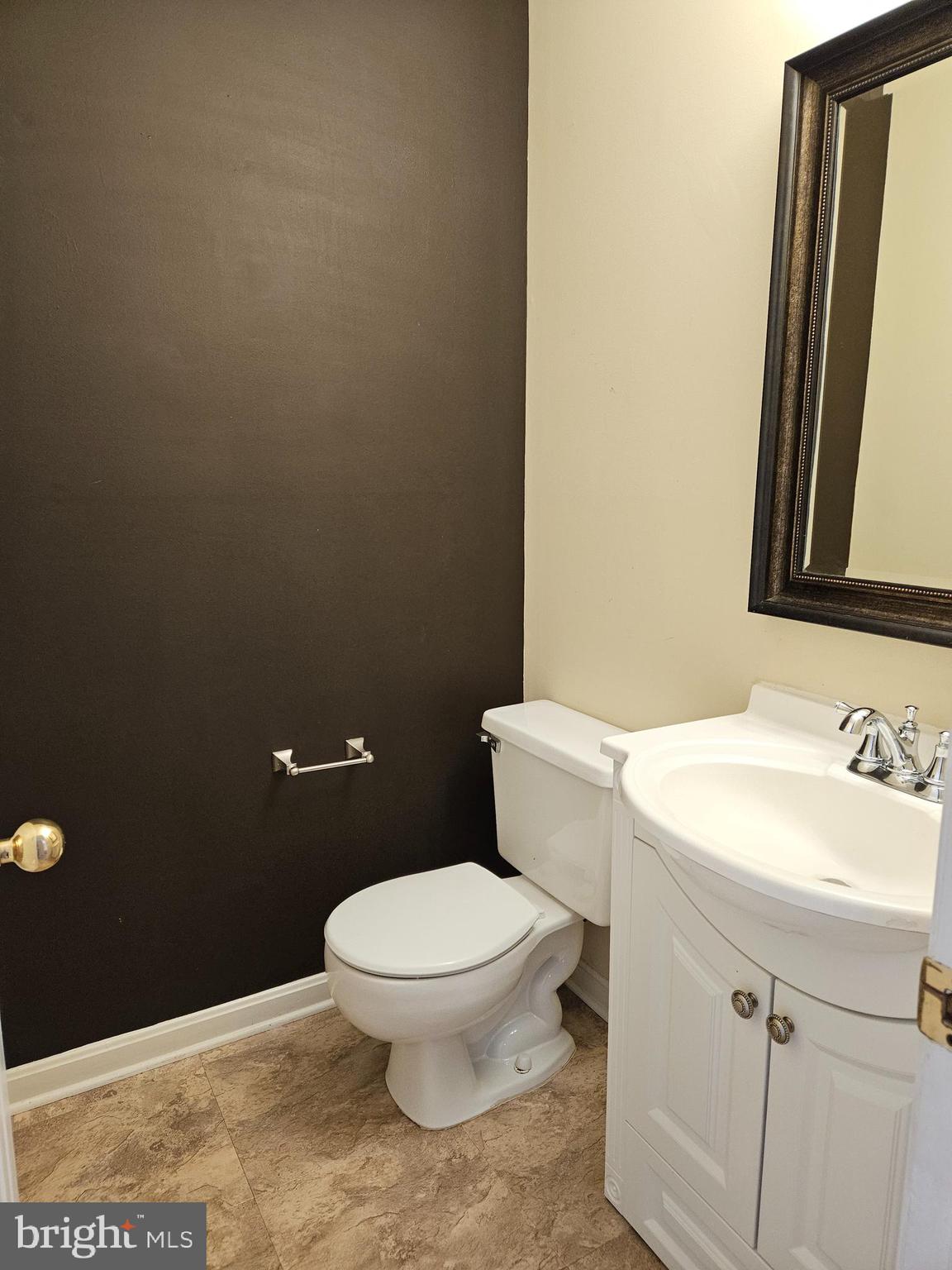 KINGSTOWNE - Residential Lease