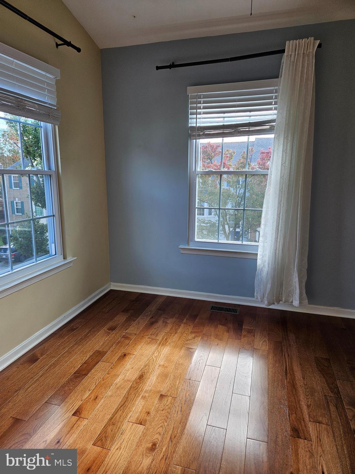 KINGSTOWNE - Residential Lease