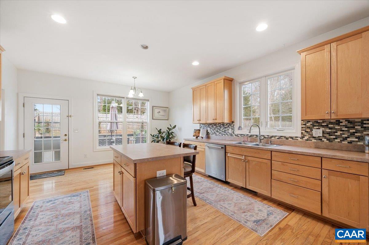 UNKNOWN - Residential Lease
