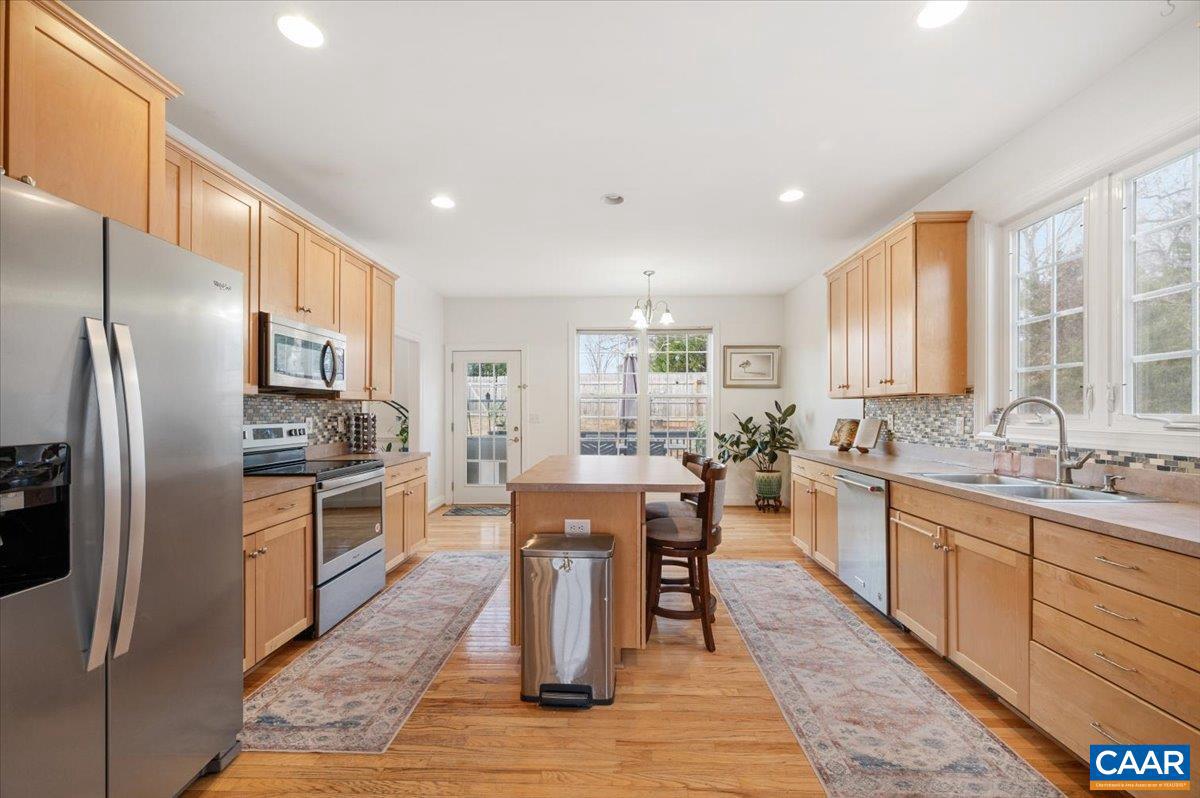UNKNOWN - Residential Lease