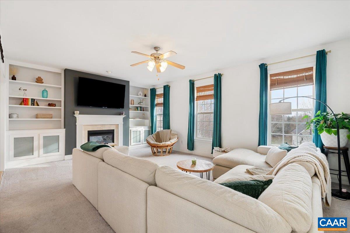 UNKNOWN - Residential Lease