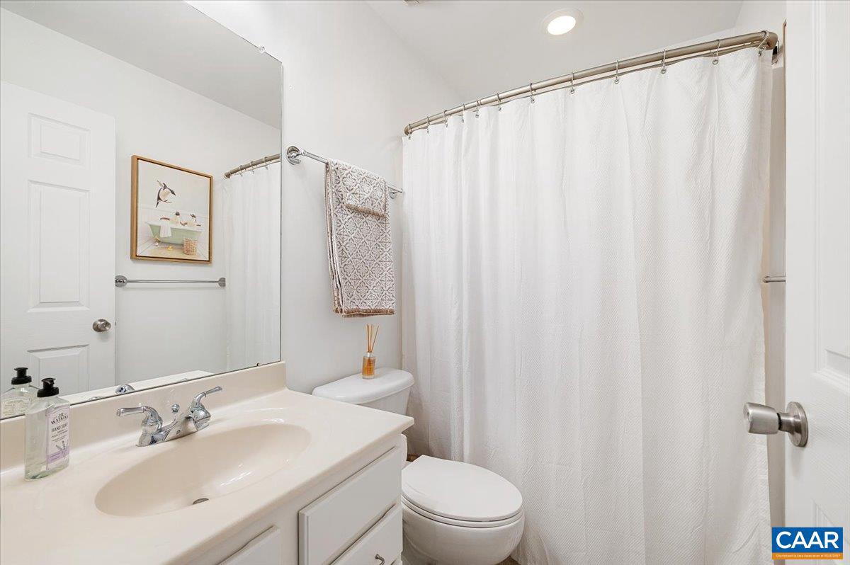 UNKNOWN - Residential Lease
