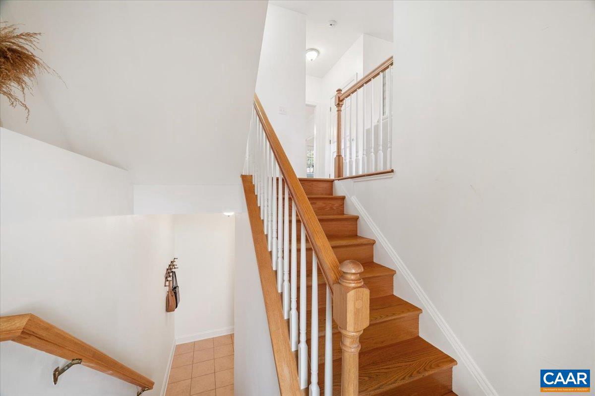UNKNOWN - Residential Lease
