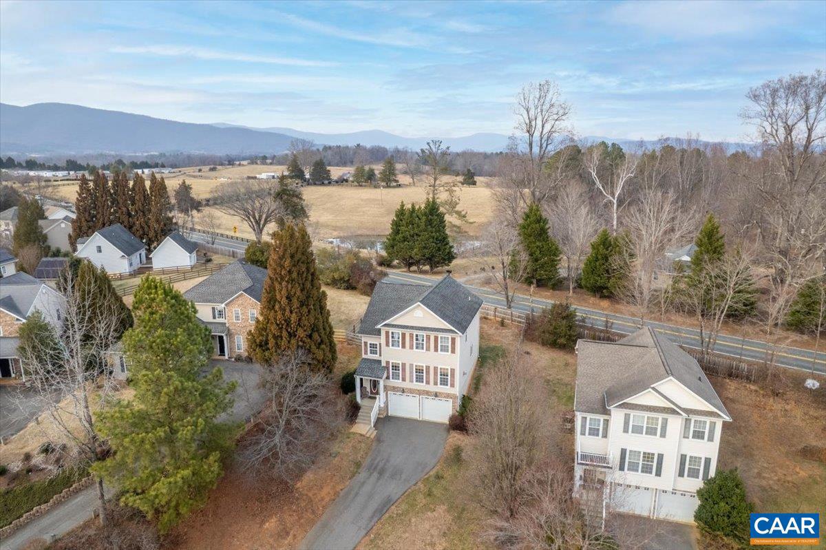 UNKNOWN - Residential Lease