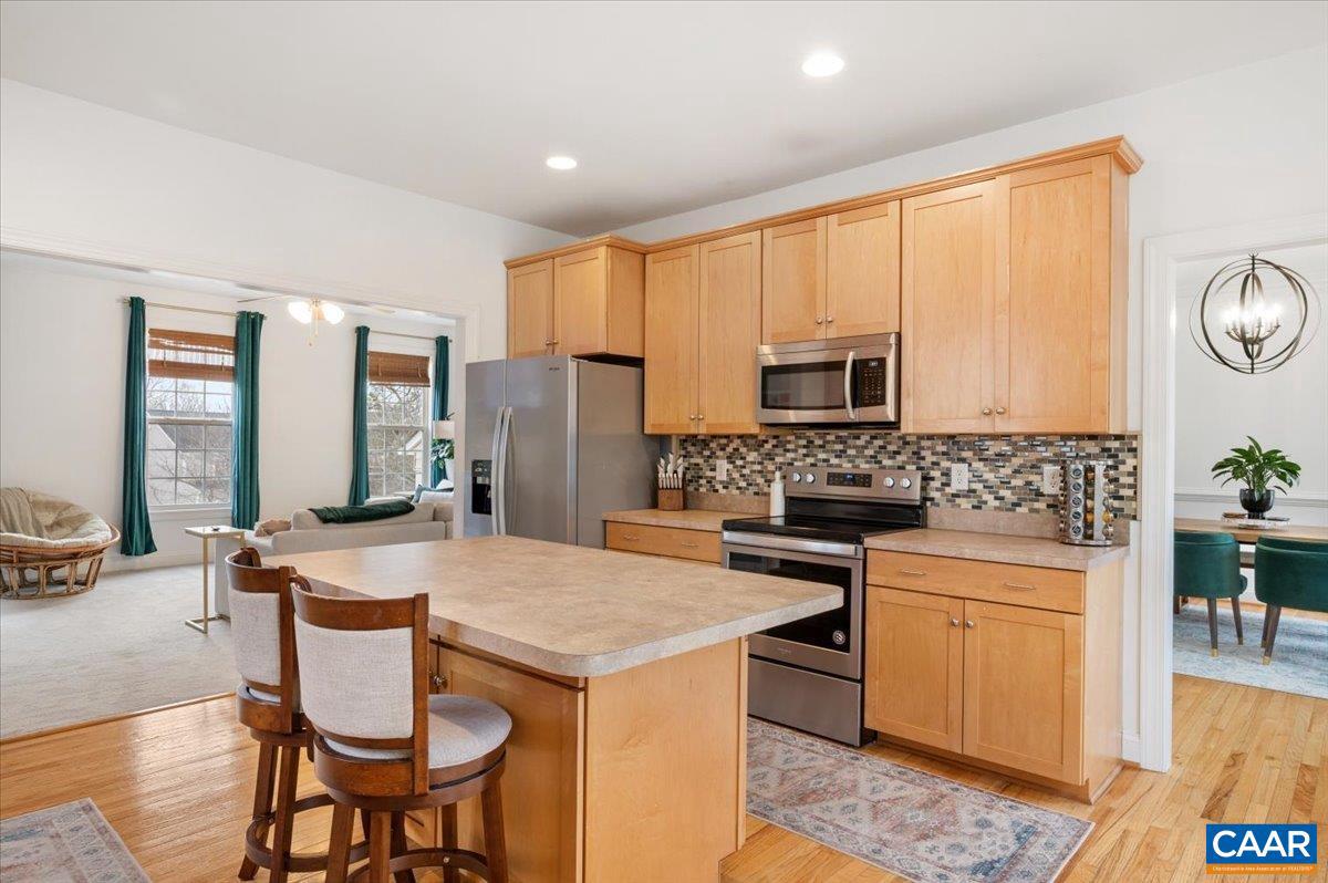 UNKNOWN - Residential Lease