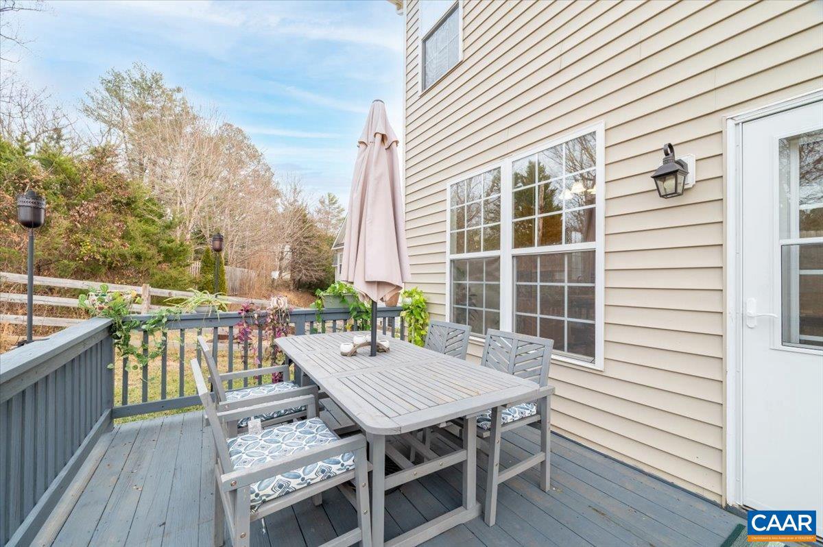 UNKNOWN - Residential Lease