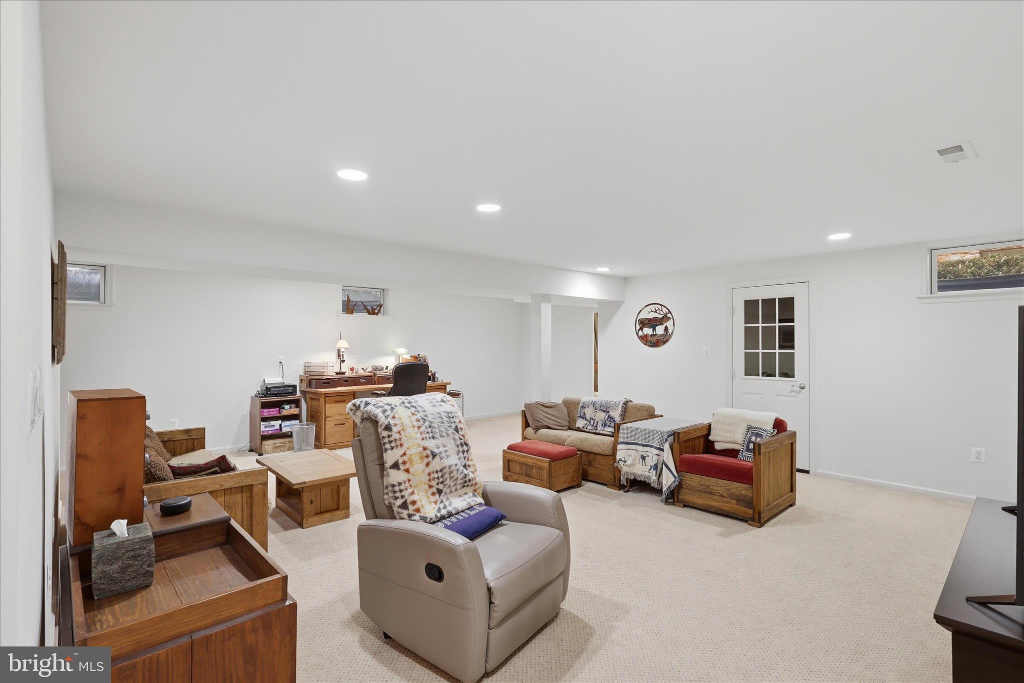 WORMANS MILL - Residential