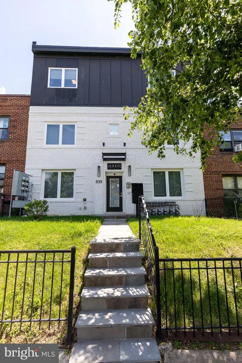 839 19th Street NE Unit 3, Washington, DC MLS: DCDC2190616