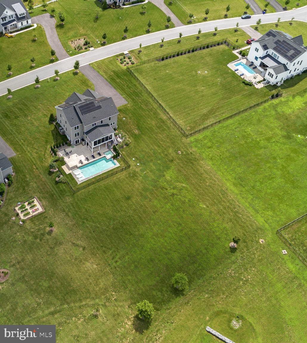 15620 LINDEN GROVE LANE
