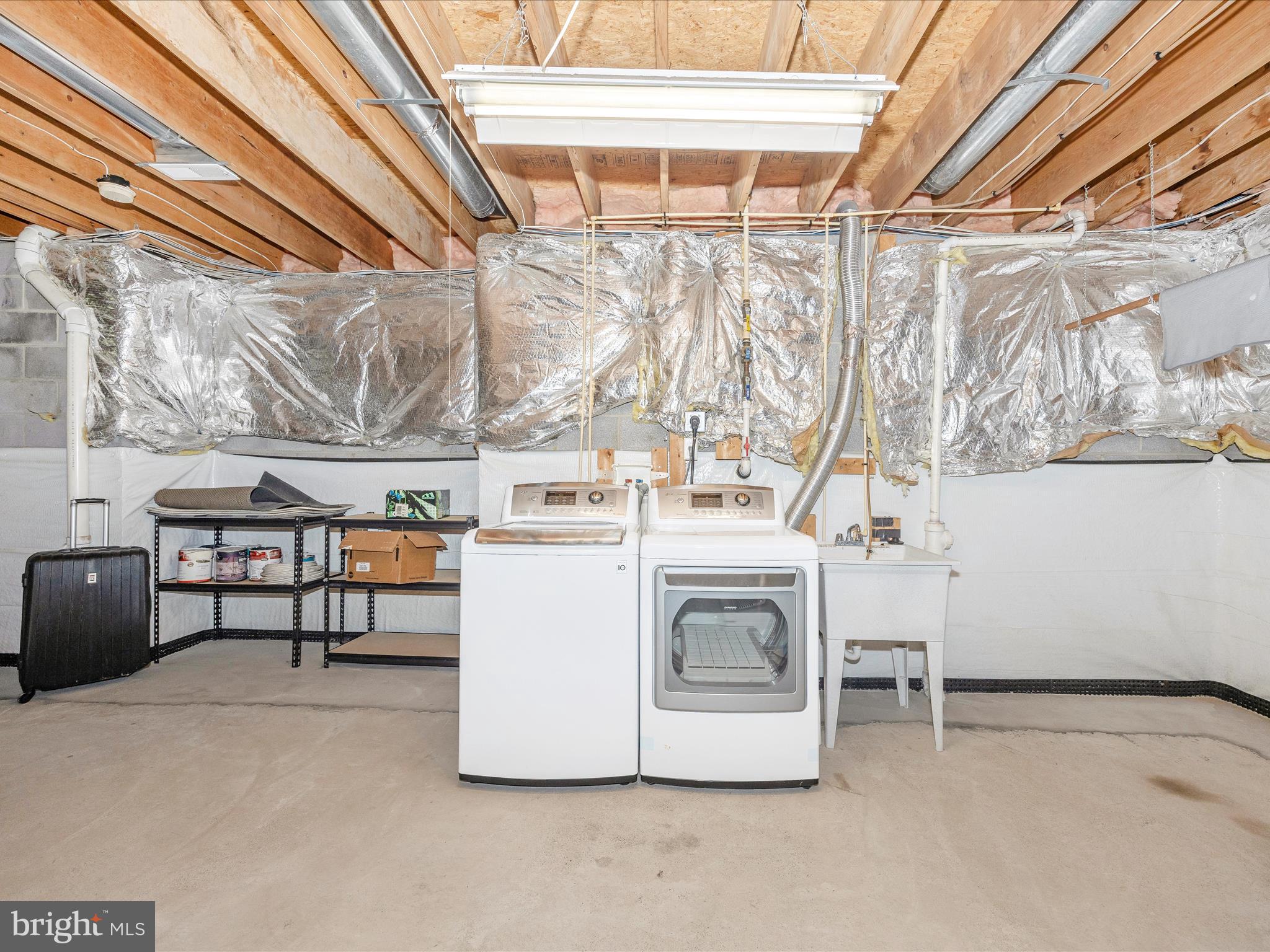 GERMANTOWN ESTATES - Residential Lease