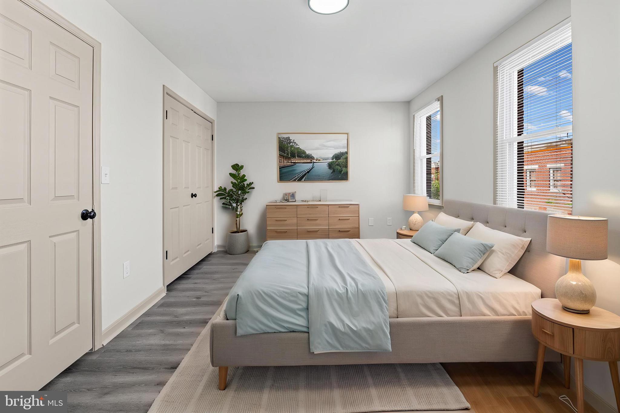 SANDTOWN-WINCHESTER - Residential