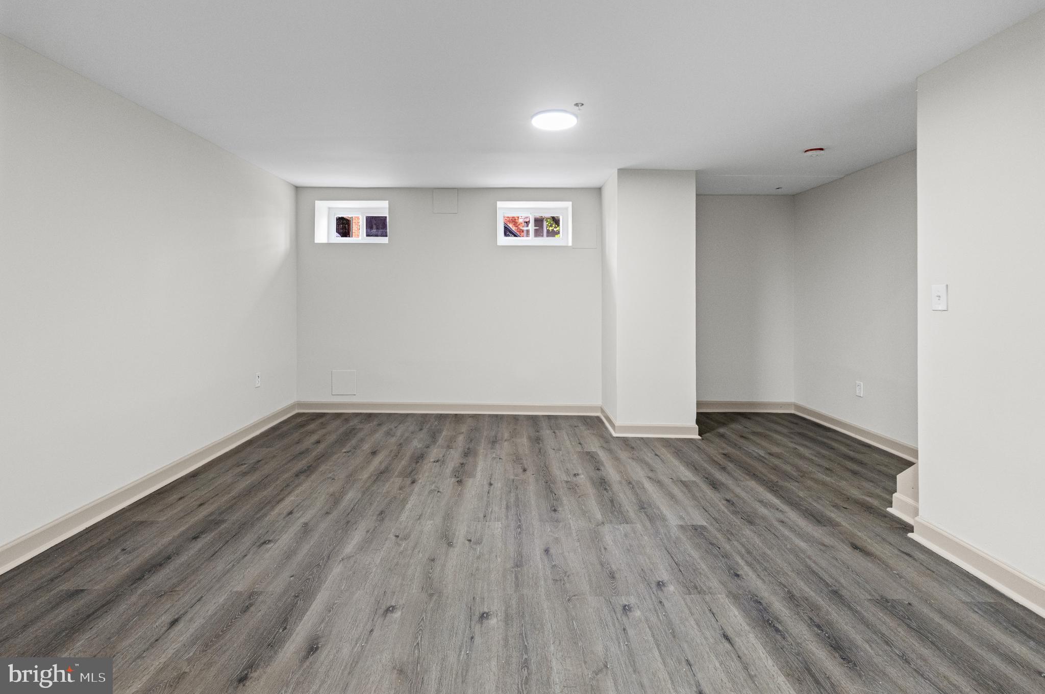 SANDTOWN-WINCHESTER - Residential
