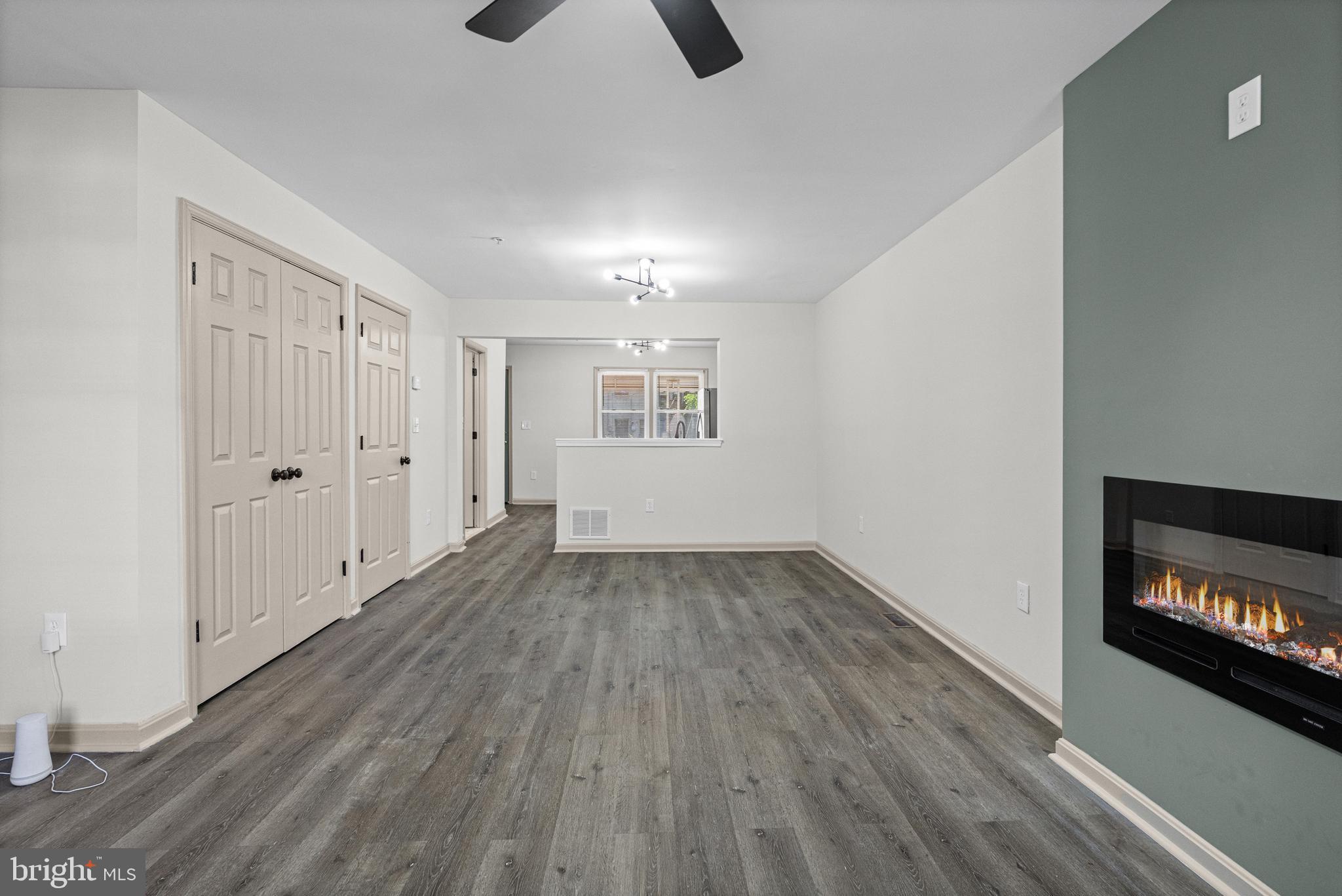 SANDTOWN-WINCHESTER - Residential