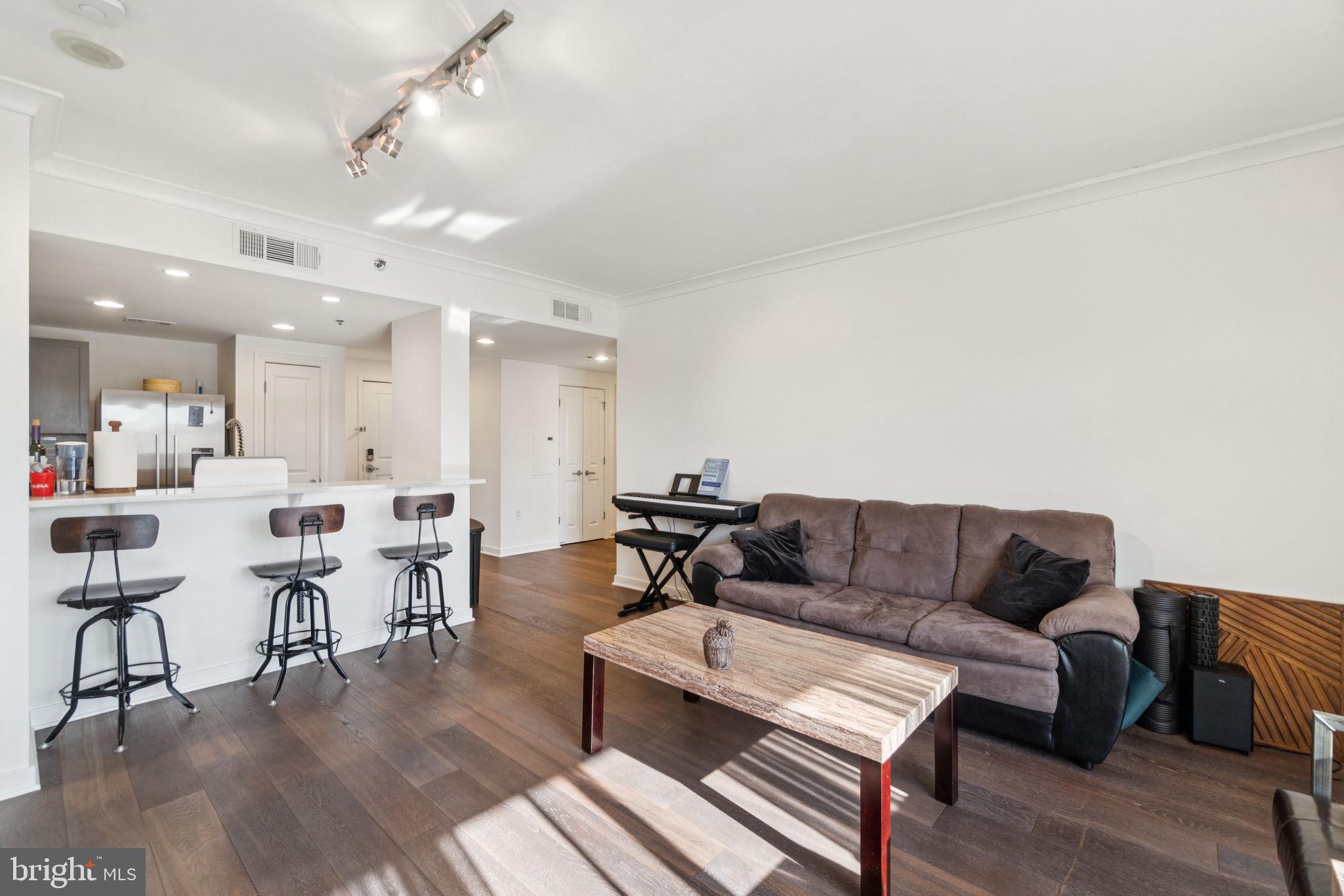 777 7TH STREET NW 1024