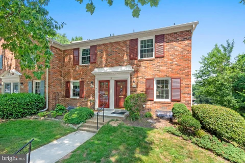 8530 Barrington Court Unit 938, Springfield, VA MLS: VAFX2331518