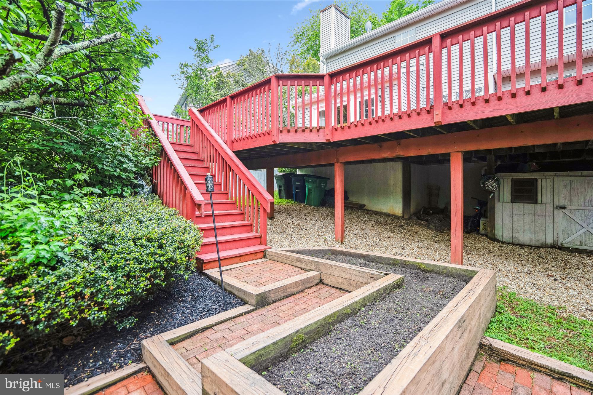 BEECH CREEK - Residential