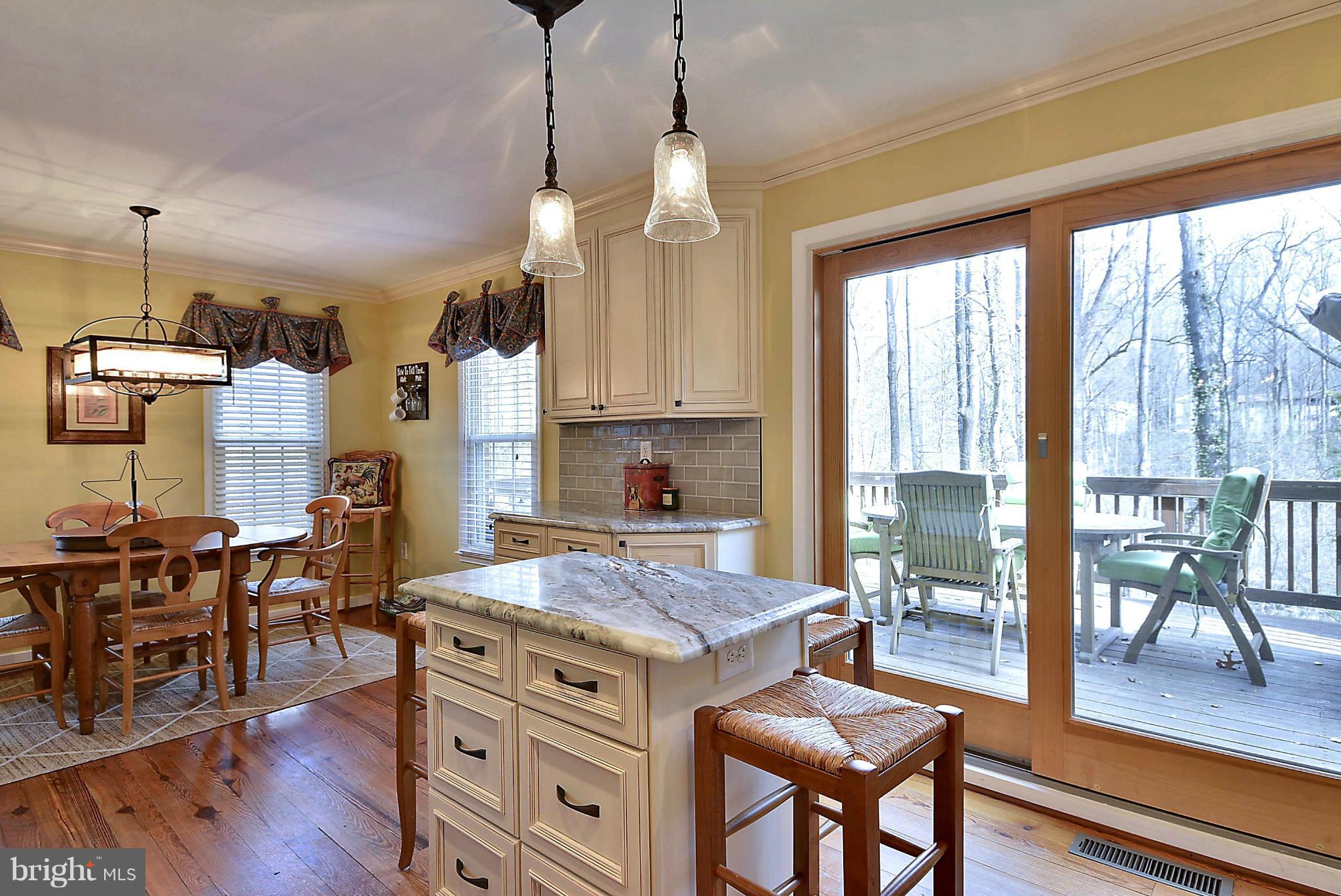 DEEPWOOD - Residential