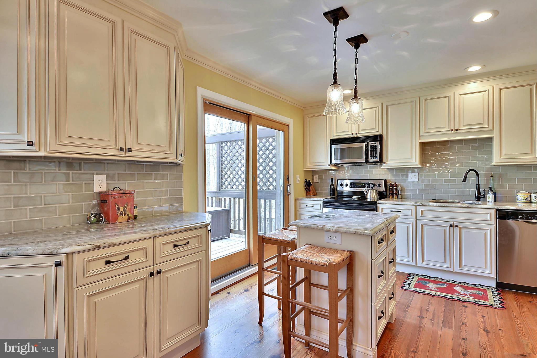 DEEPWOOD - Residential