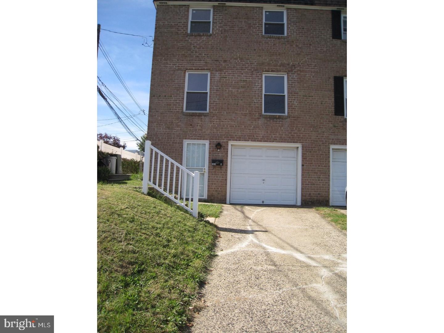 HOLME CIRCLE - Residential