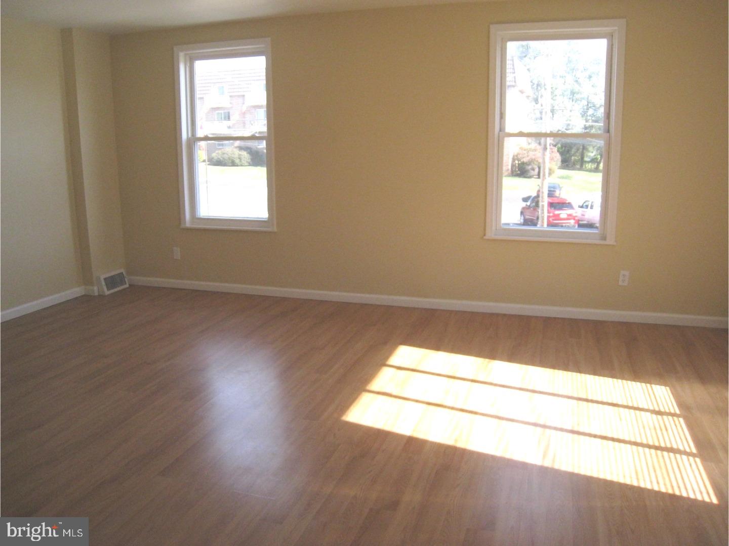 HOLME CIRCLE - Residential