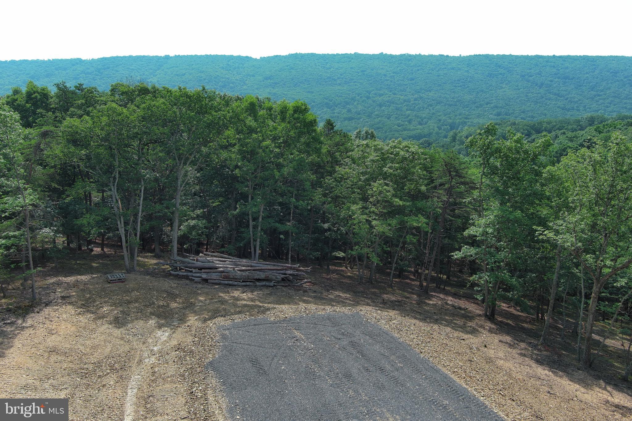 HAMILTON ESTATES - Land