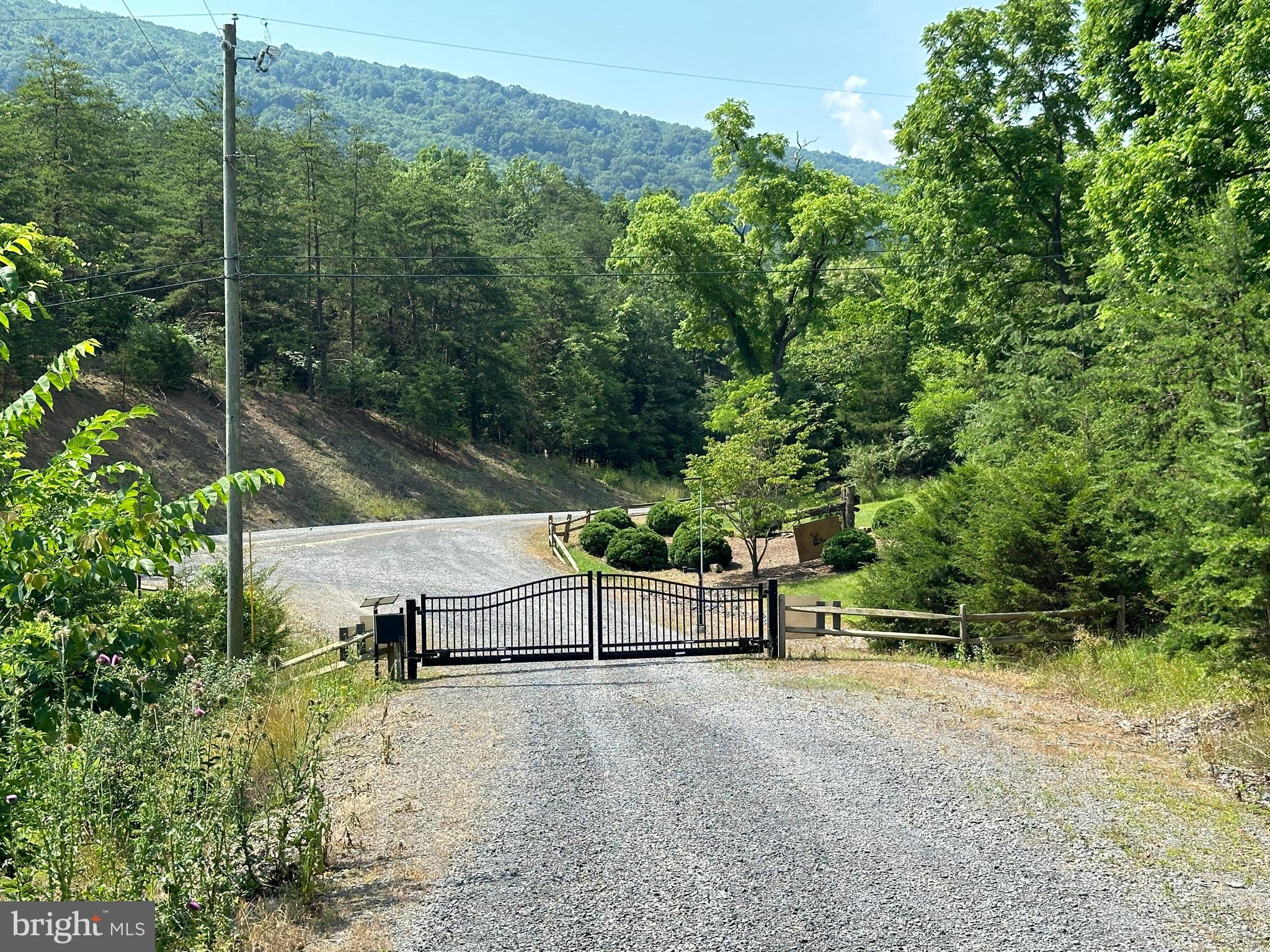 HAMILTON ESTATES - Land