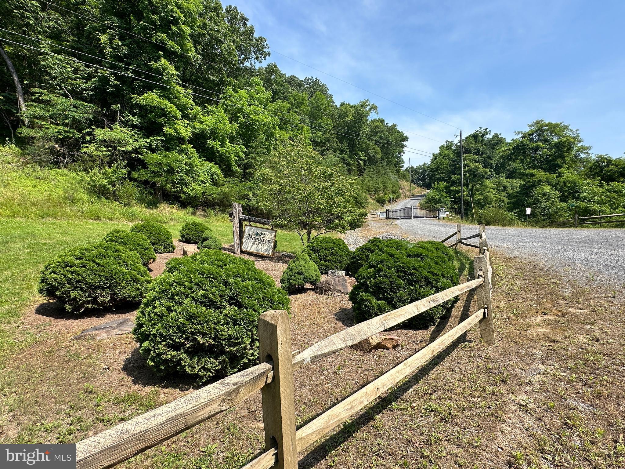 HAMILTON ESTATES - Land