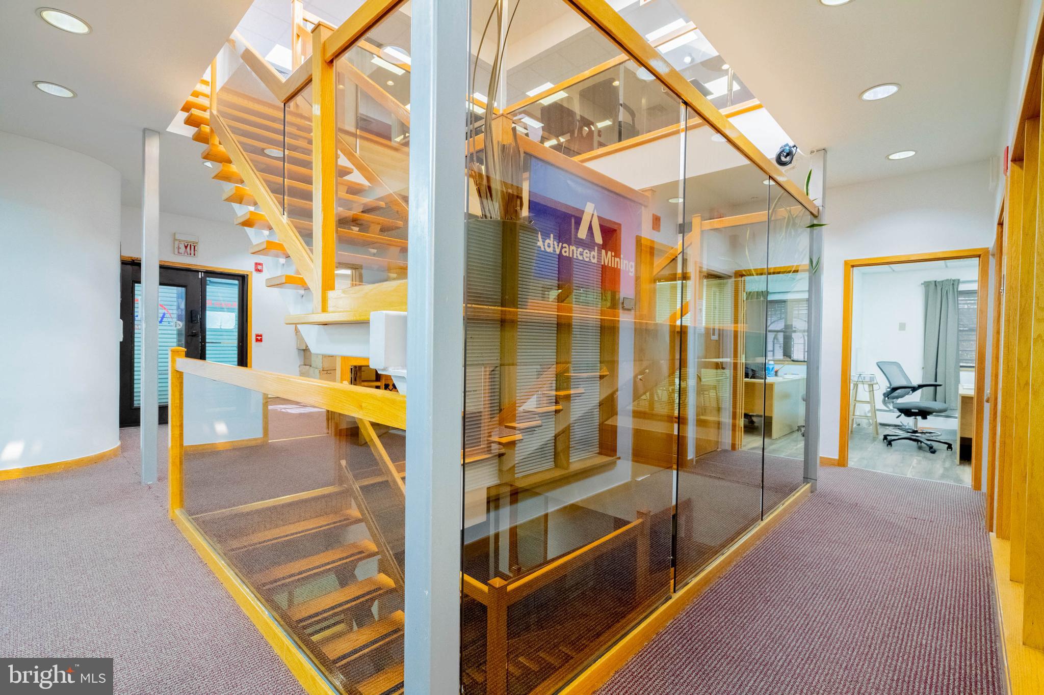 GRADUATE HOSPITAL - Commercial Sale