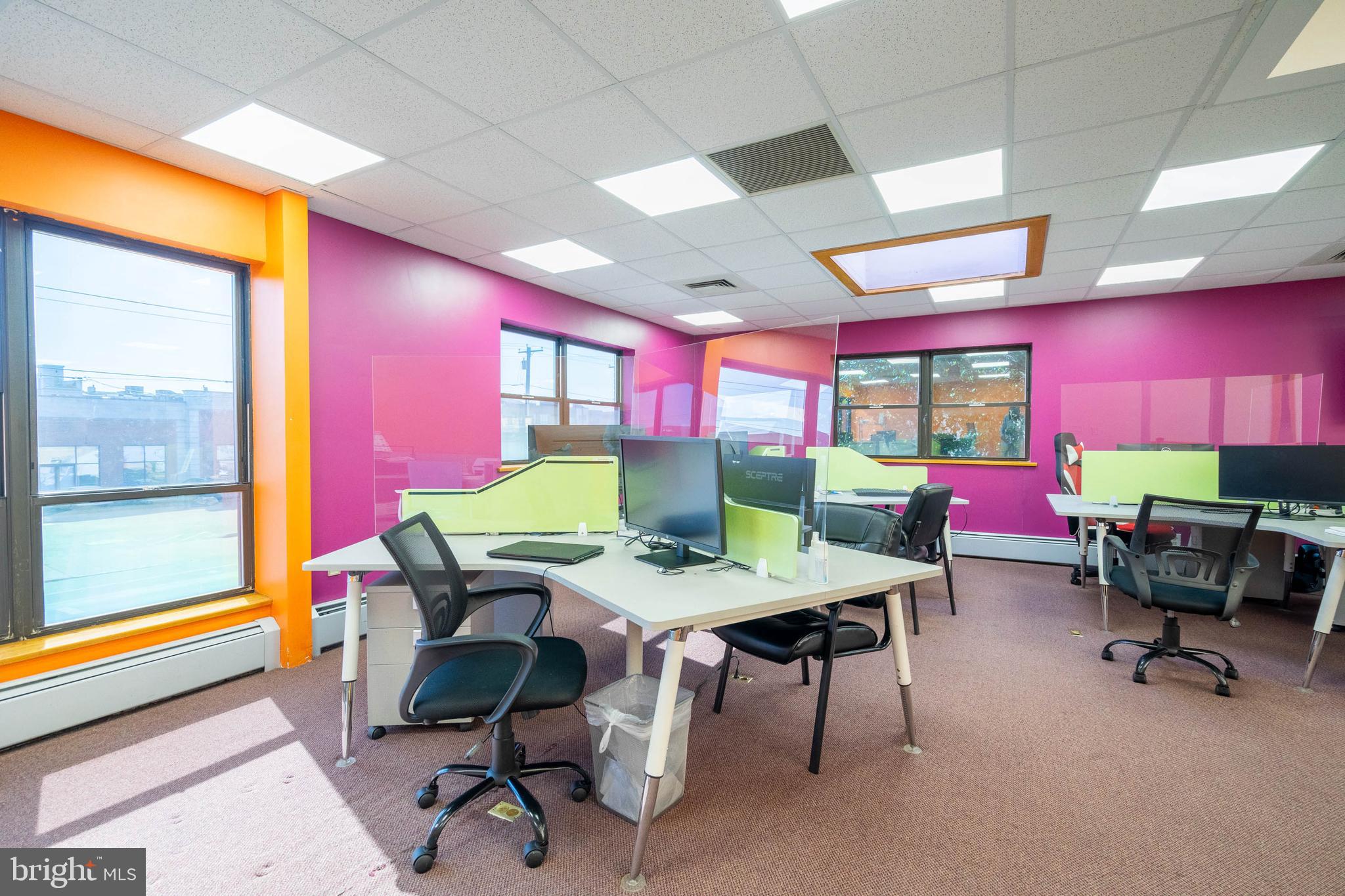 GRADUATE HOSPITAL - Commercial Sale