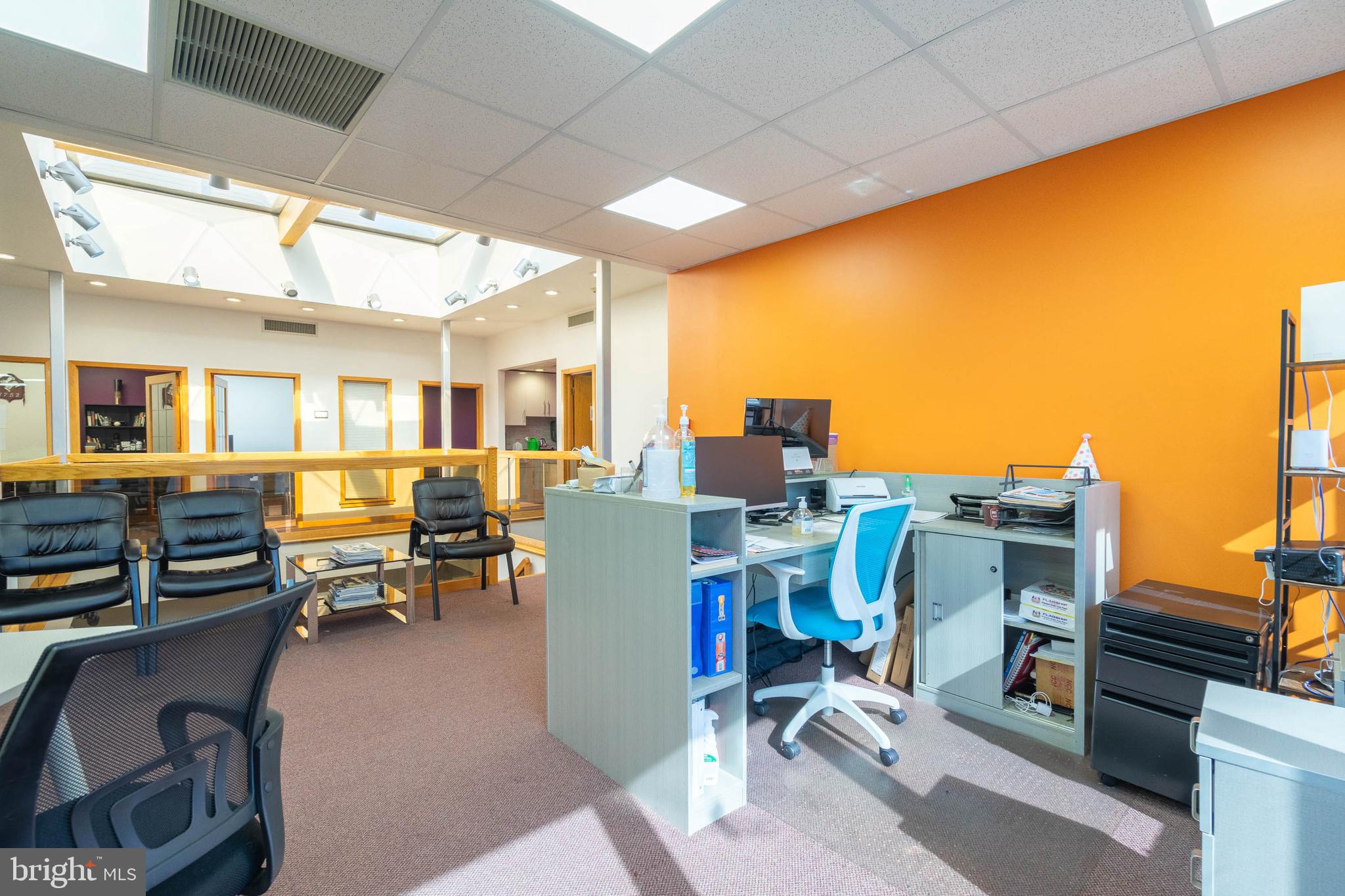 GRADUATE HOSPITAL - Commercial Sale