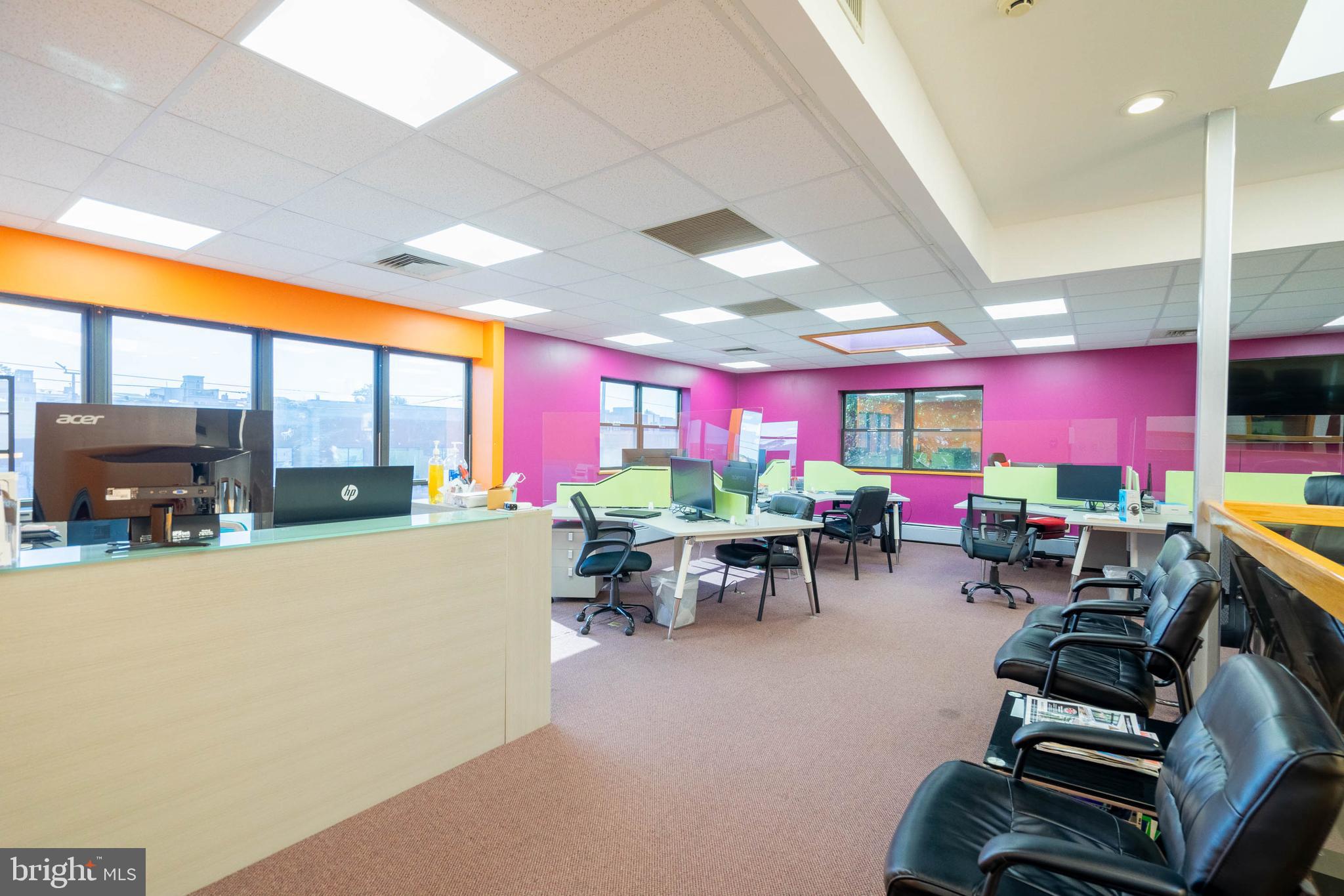 GRADUATE HOSPITAL - Commercial Sale