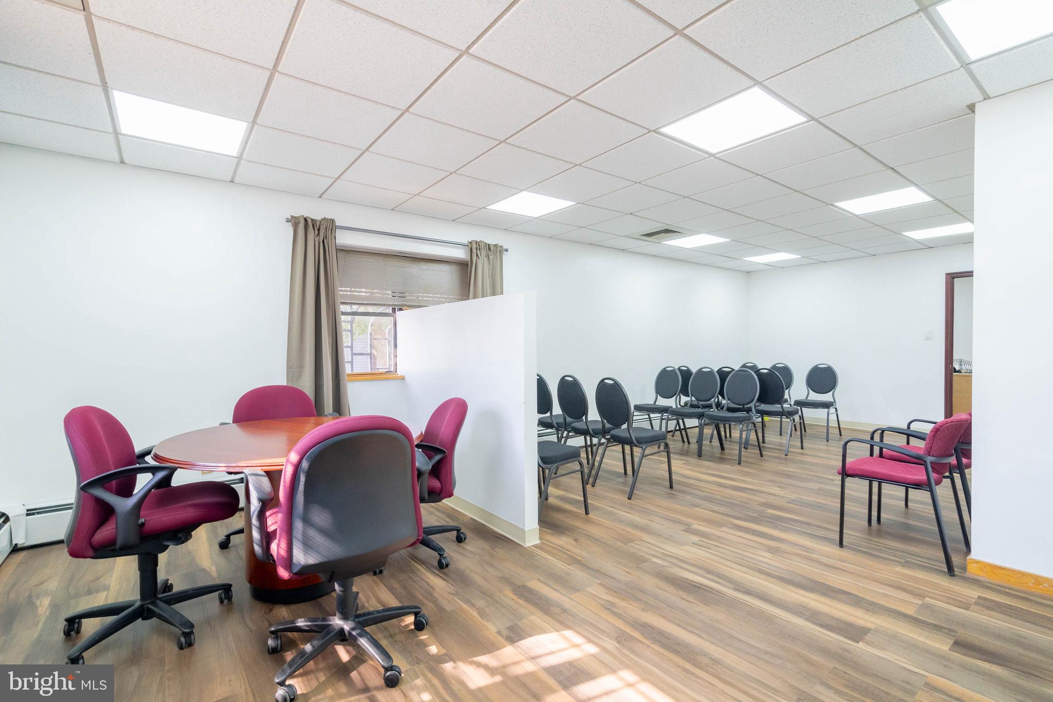 GRADUATE HOSPITAL - Commercial Sale