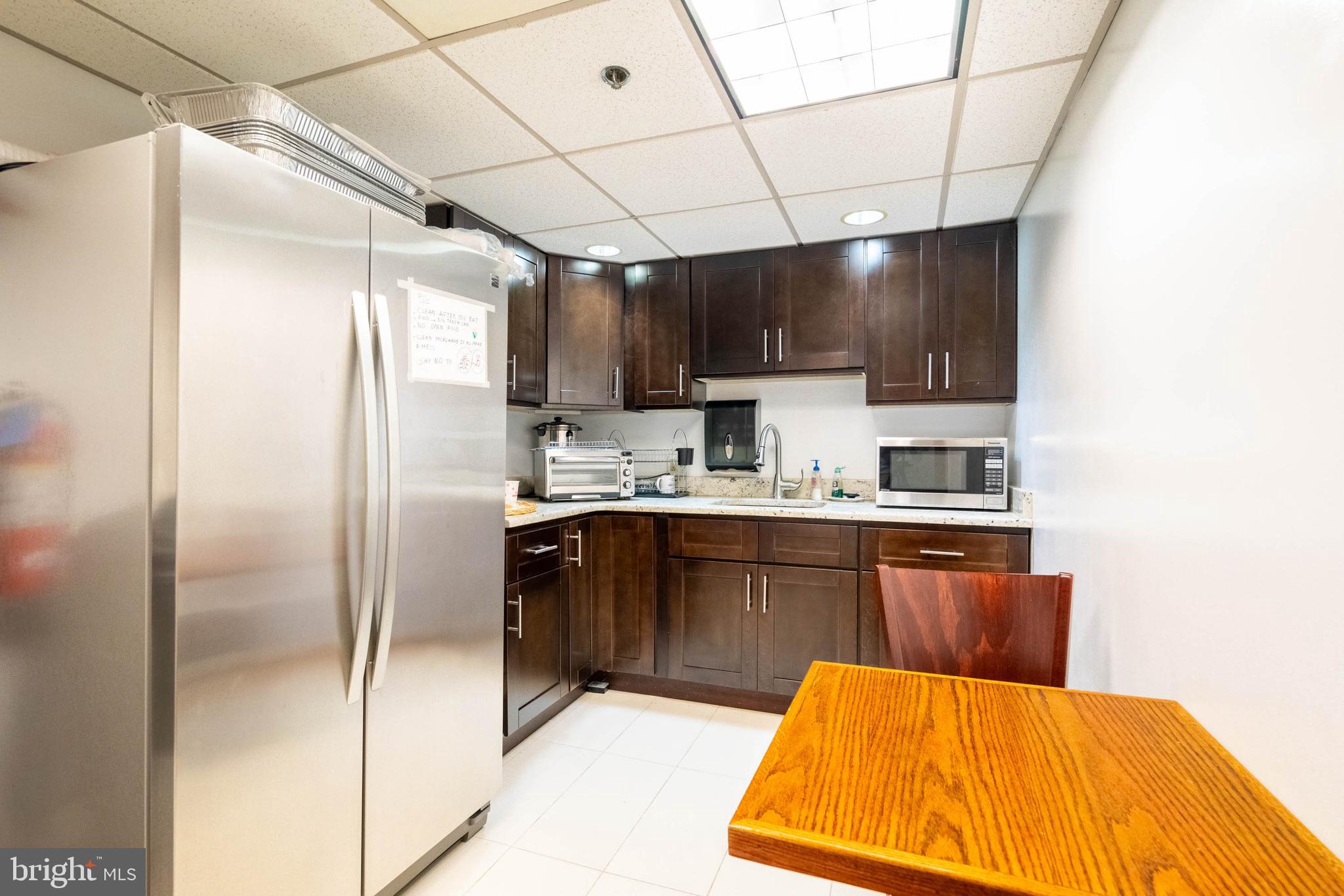 GRADUATE HOSPITAL - Commercial Sale