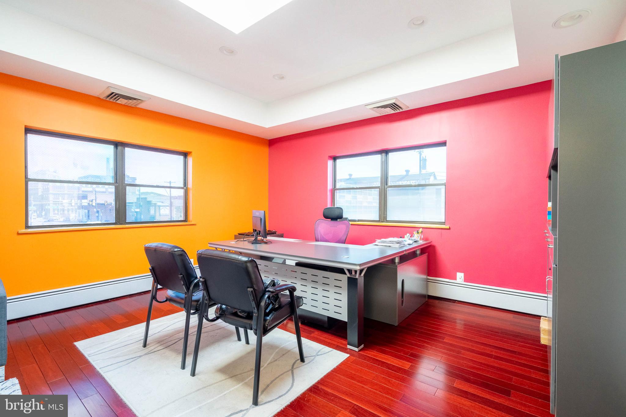 GRADUATE HOSPITAL - Commercial Sale