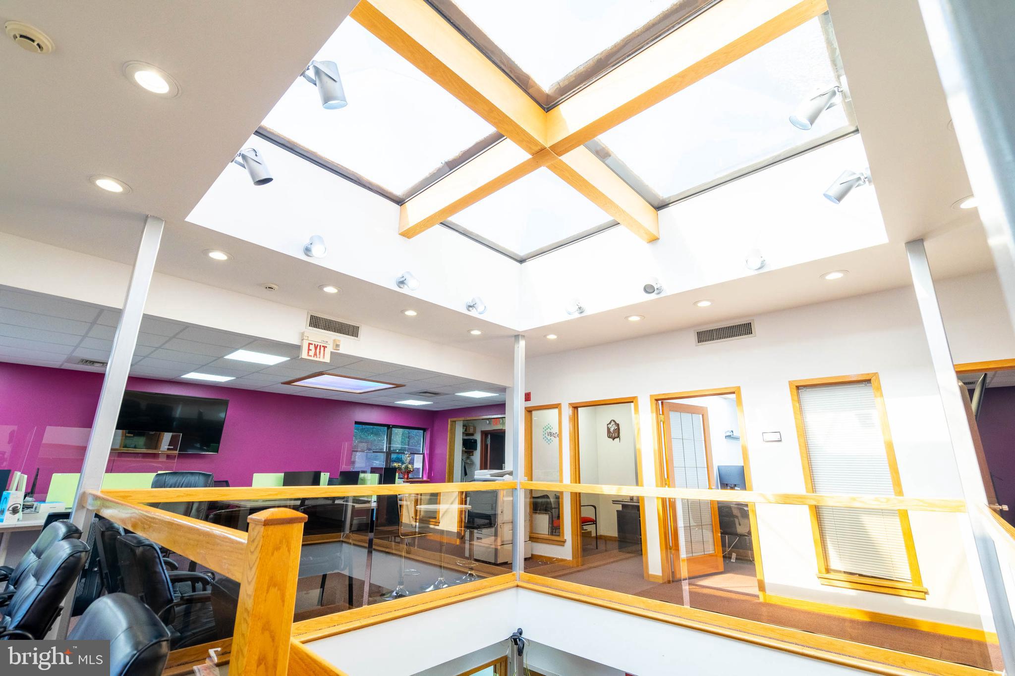 GRADUATE HOSPITAL - Commercial Sale