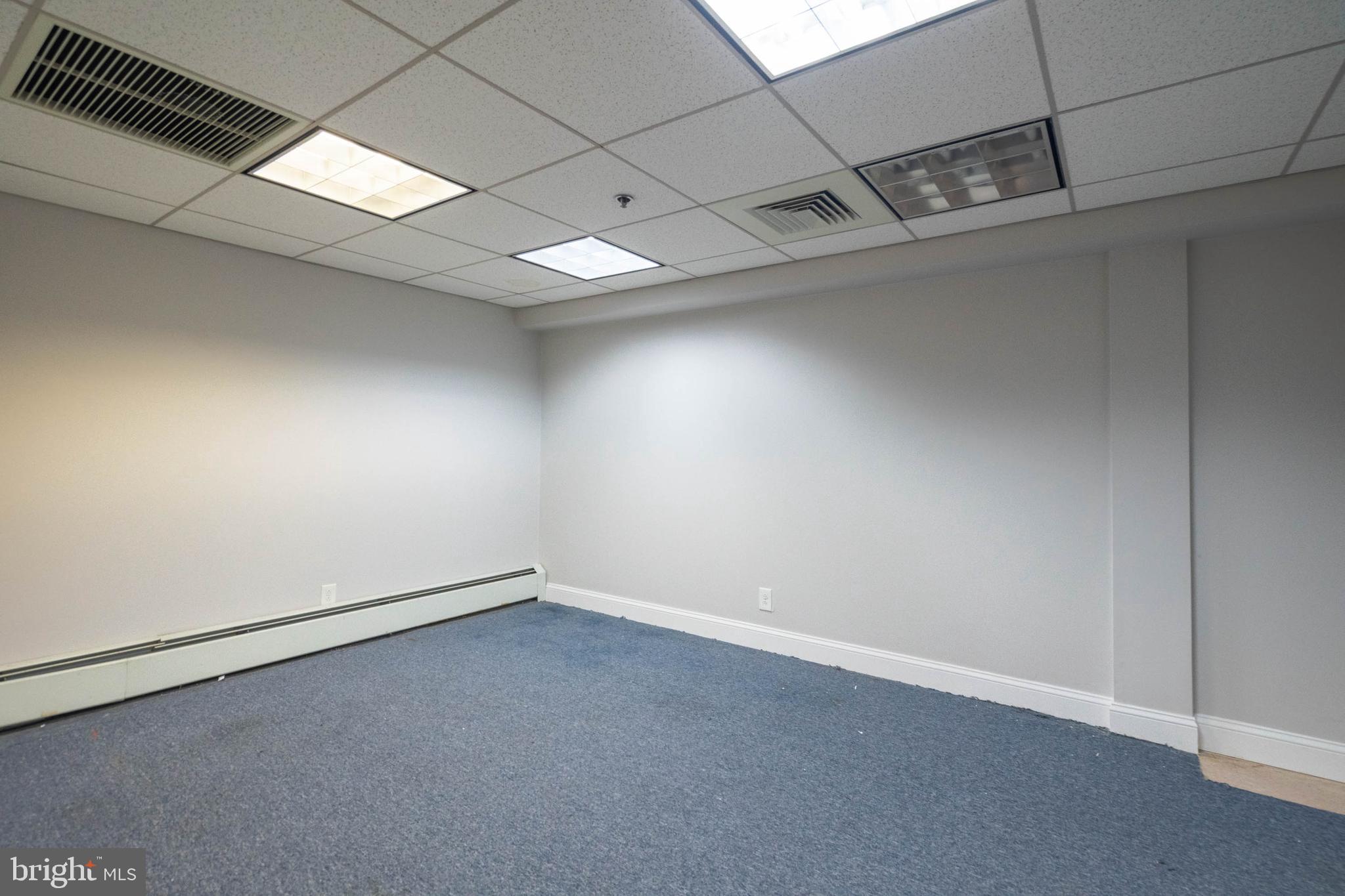 GRADUATE HOSPITAL - Commercial Sale