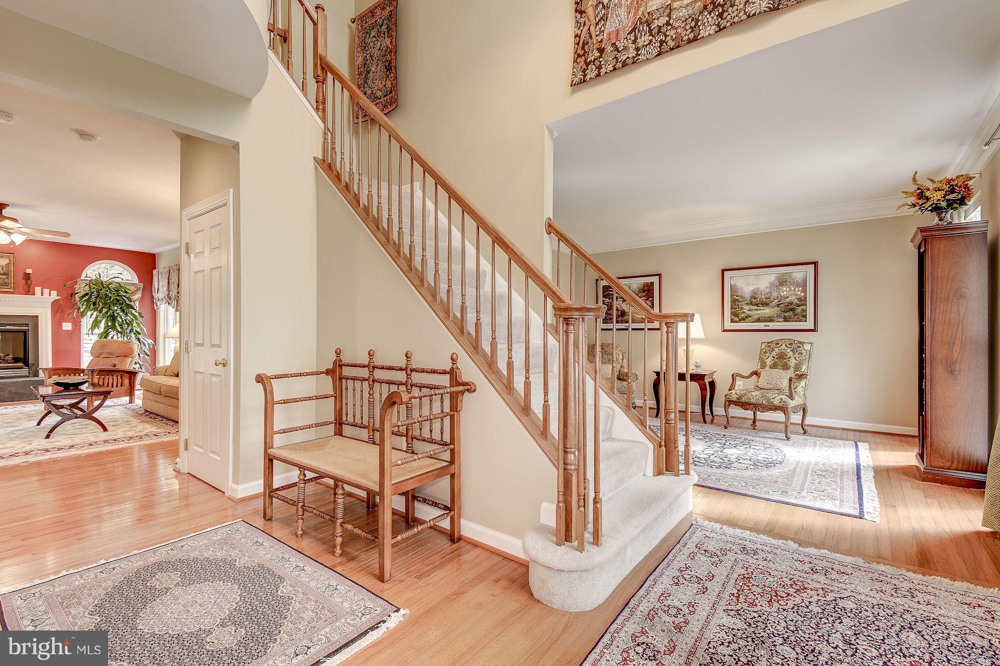 HILLSIDE MANOR - Residential