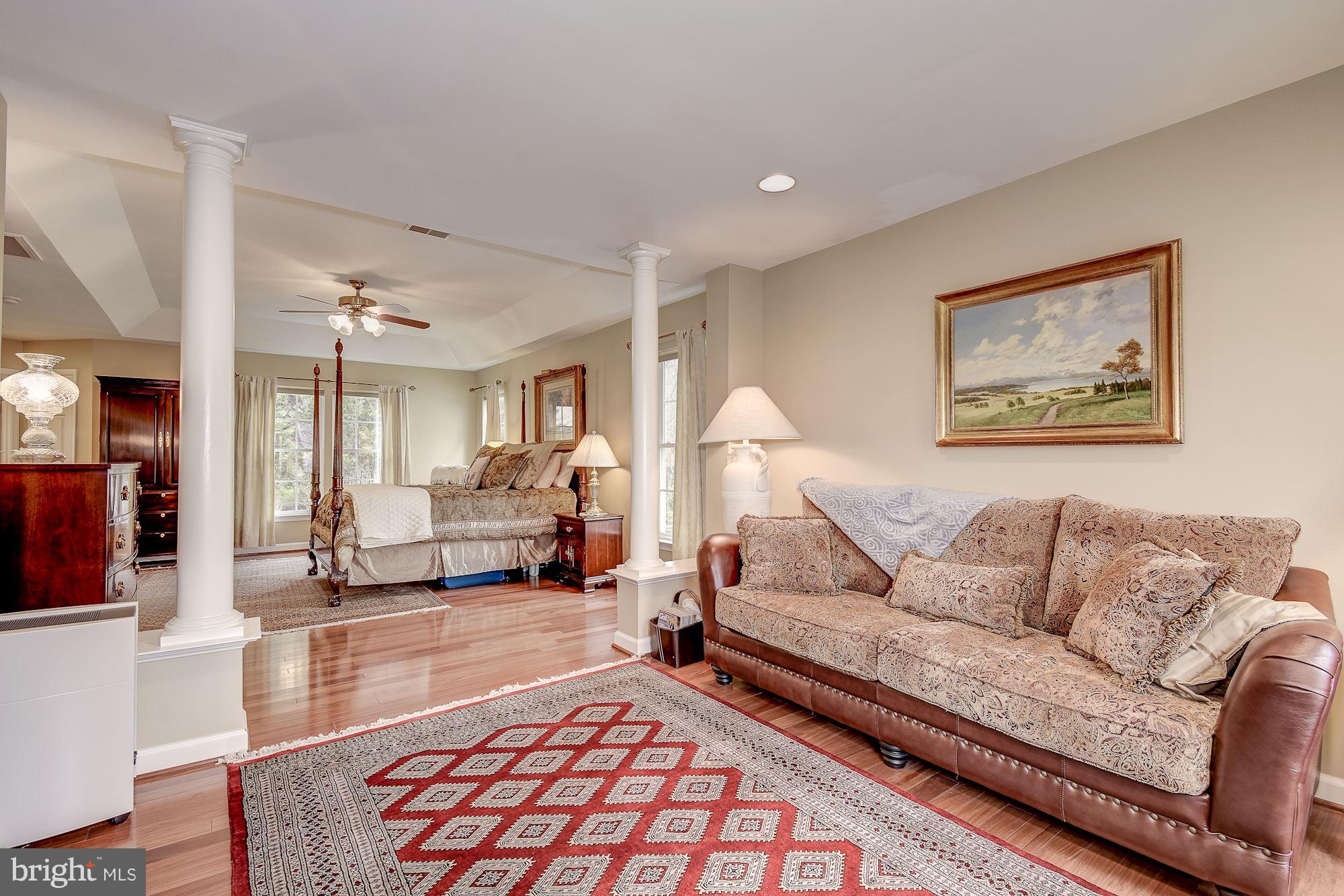 HILLSIDE MANOR - Residential