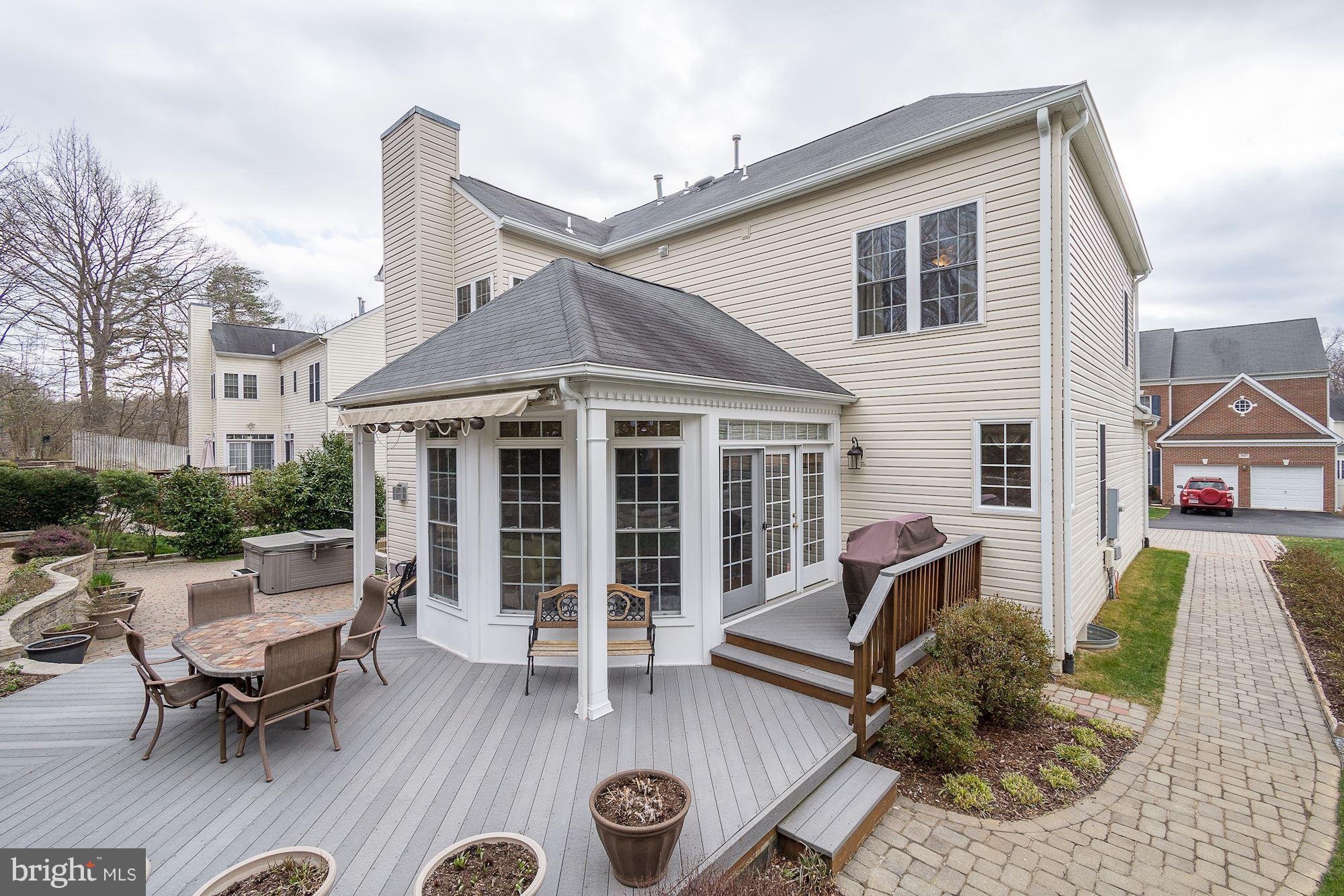 HILLSIDE MANOR - Residential