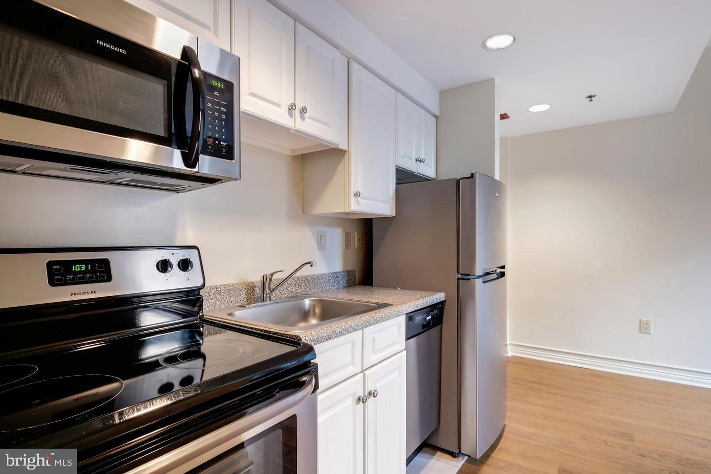 RITTENHOUSE SQUARE - Residential Lease