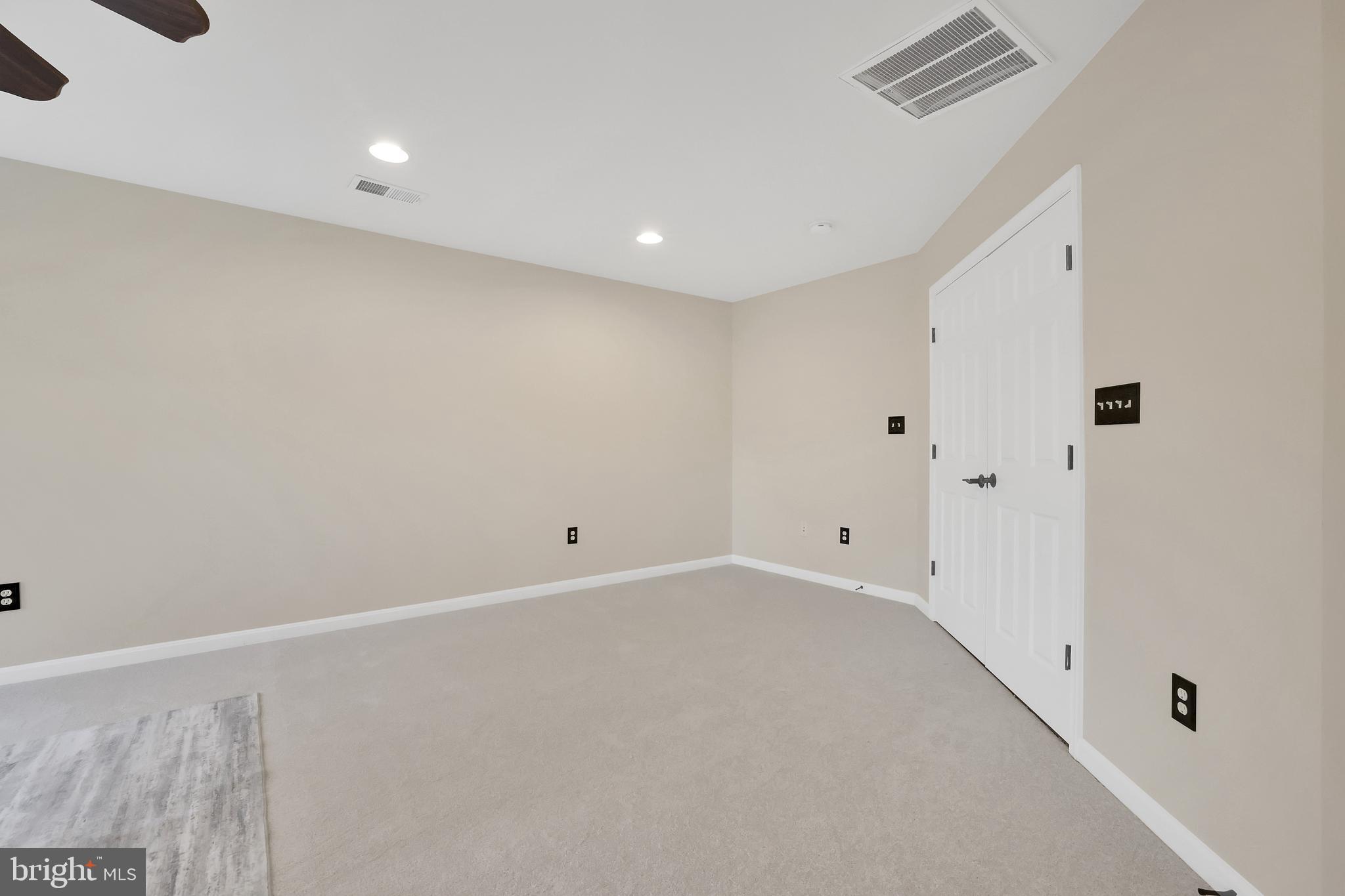 STATON CROSSING - Residential