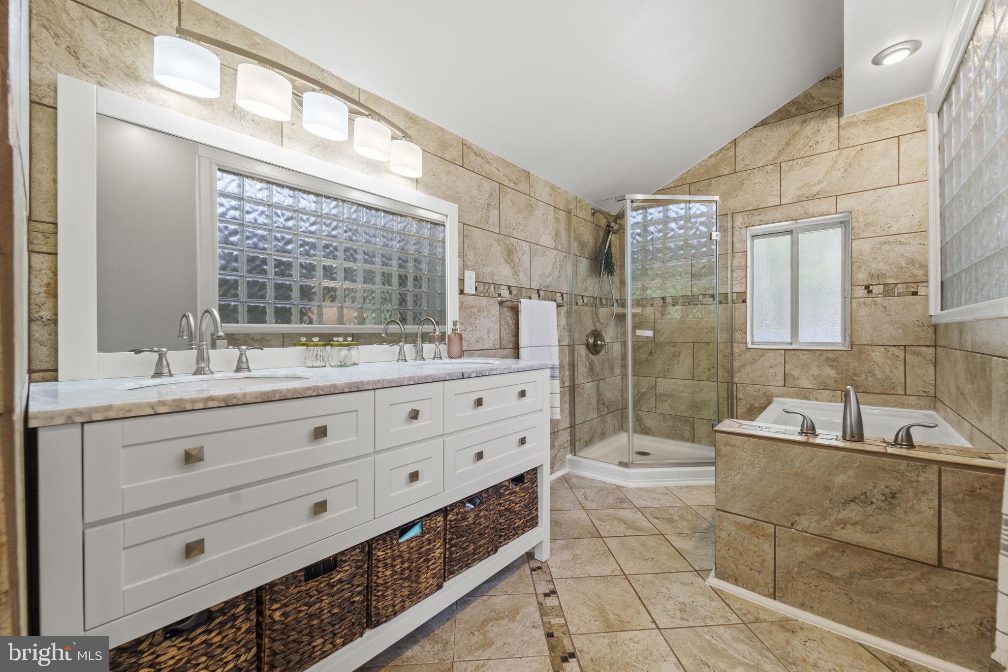 LINCOLNIA PARK - Residential